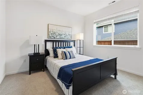 6563 SE 8th Place Renton WA 98059
