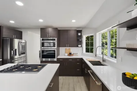 902 18th Street Mukilteo WA 98275