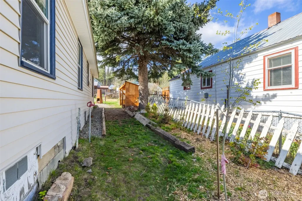 311 W Nevada Avenue Roslyn WA 98941