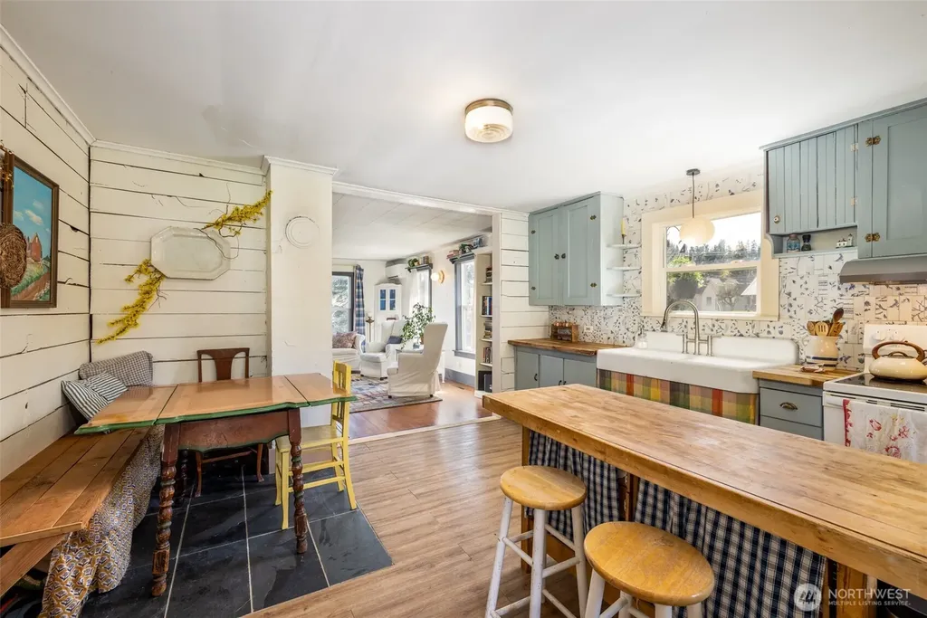 311 W Nevada Avenue Roslyn WA 98941