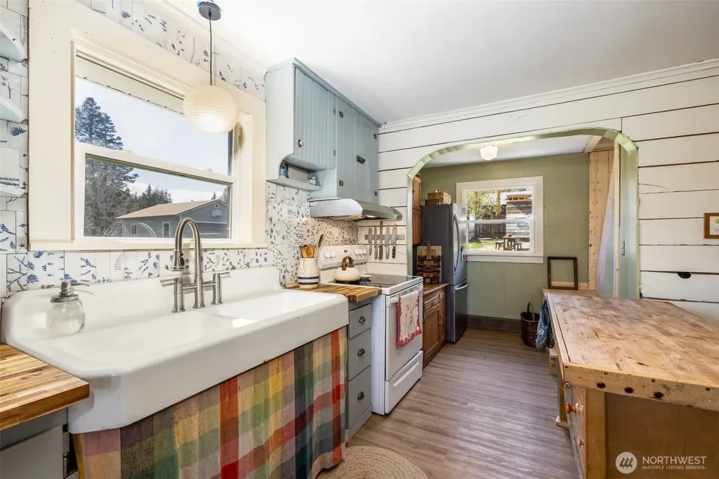 311 W Nevada Avenue Roslyn WA 98941