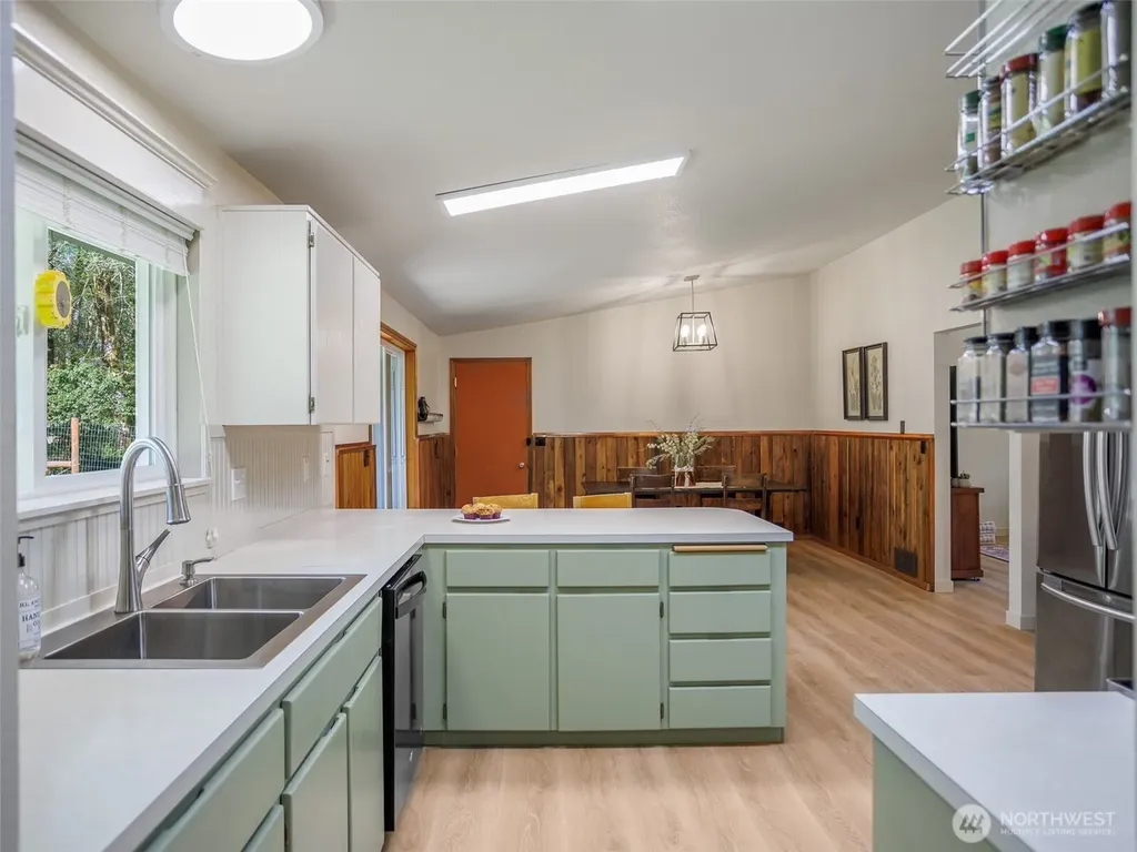 25 Carol Lane Elma WA 98541