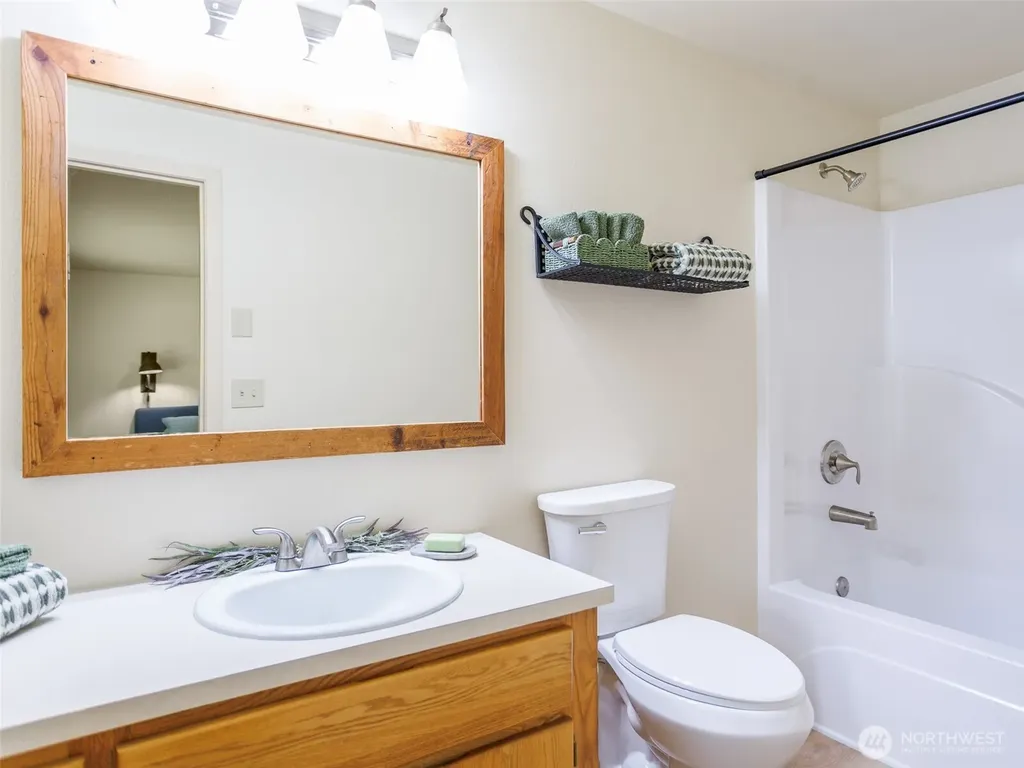 25 Carol Lane Elma WA 98541