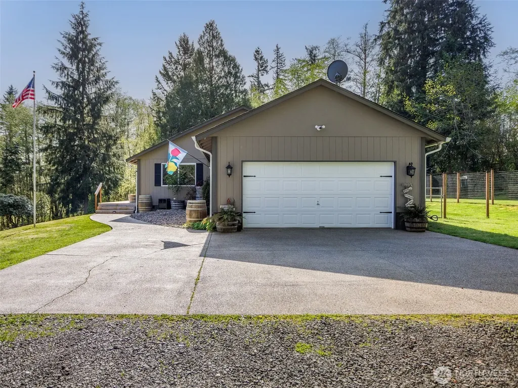 25 Carol Lane Elma WA 98541