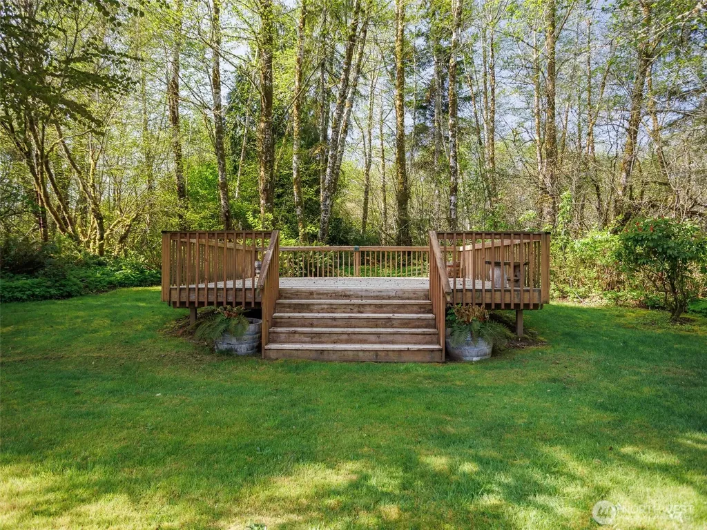 25 Carol Lane Elma WA 98541