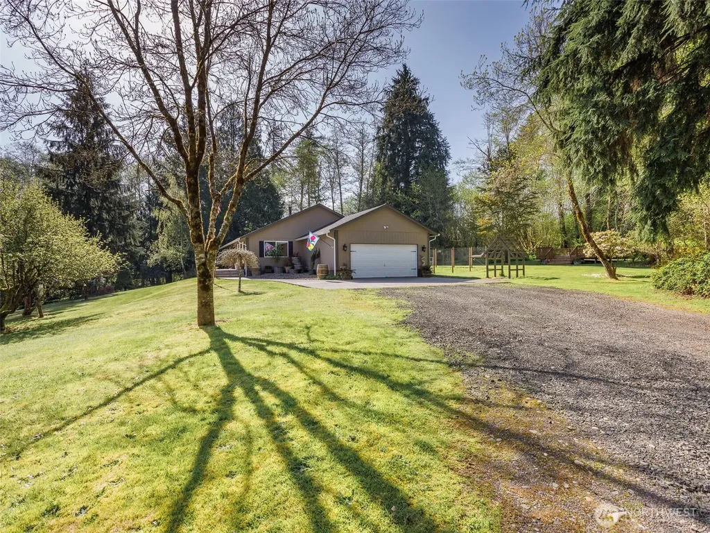 25 Carol Lane Elma WA 98541