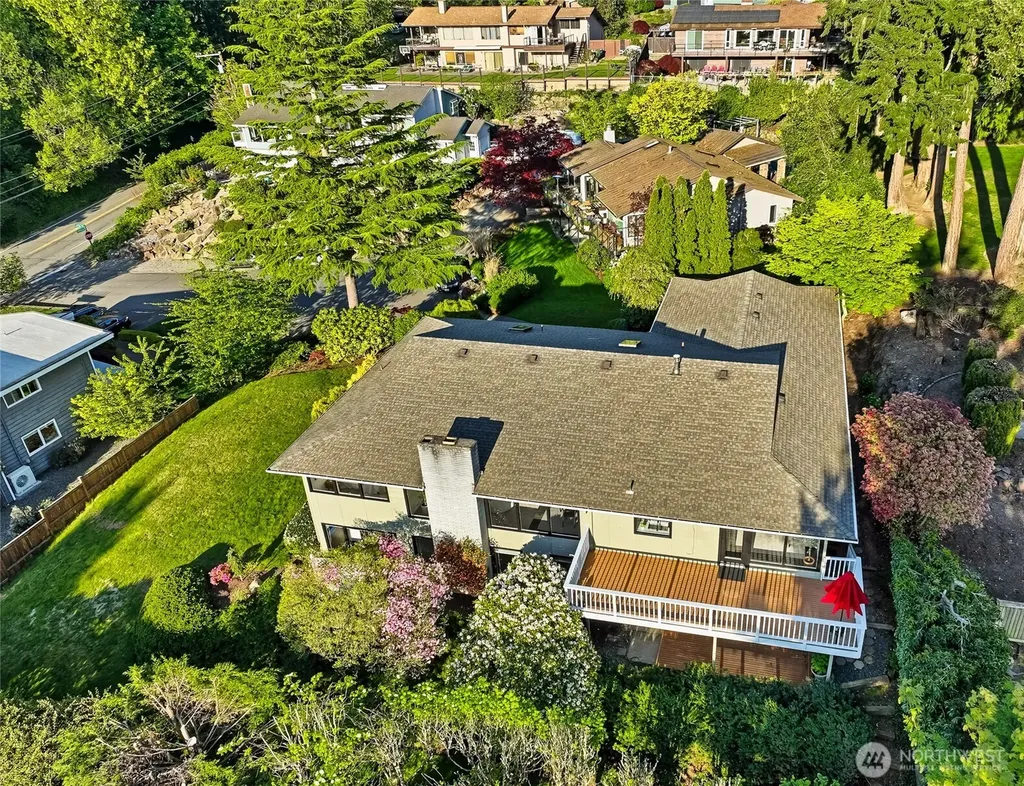 15419 62nd Avenue NE Kenmore WA 98028