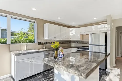 15419 62nd Avenue NE Kenmore WA 98028
