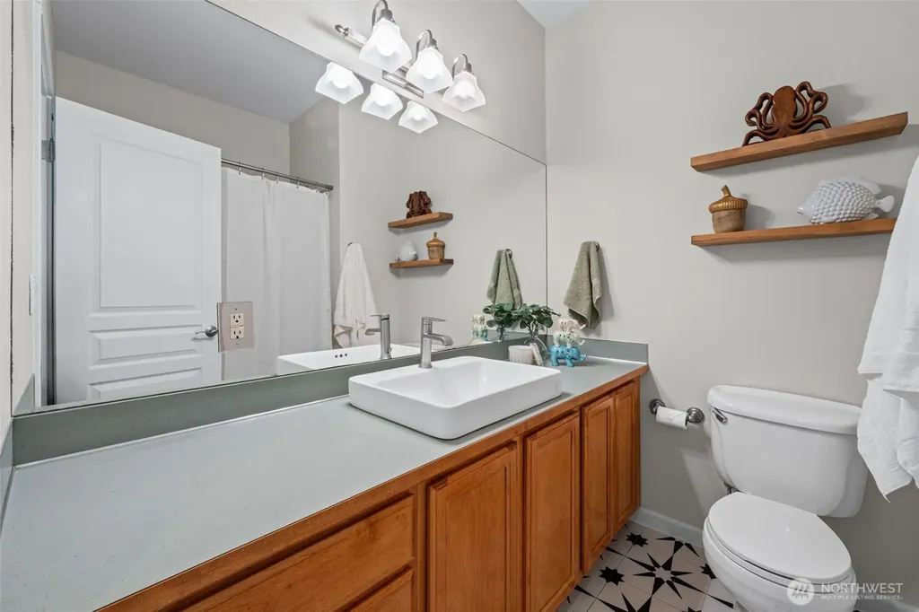 7121 Muirkirk Lane SW Port Orchard WA 98367