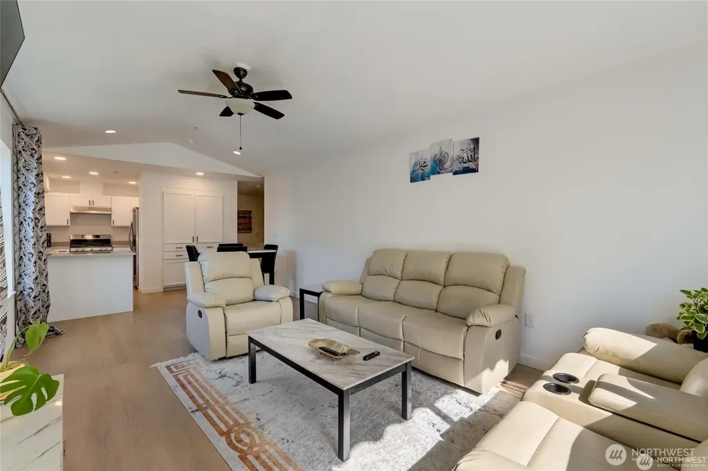 3116 12th Street Everett WA 98201