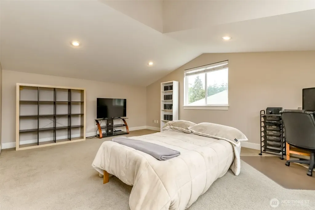 6213 122nd Street Ct E Puyallup WA 98373