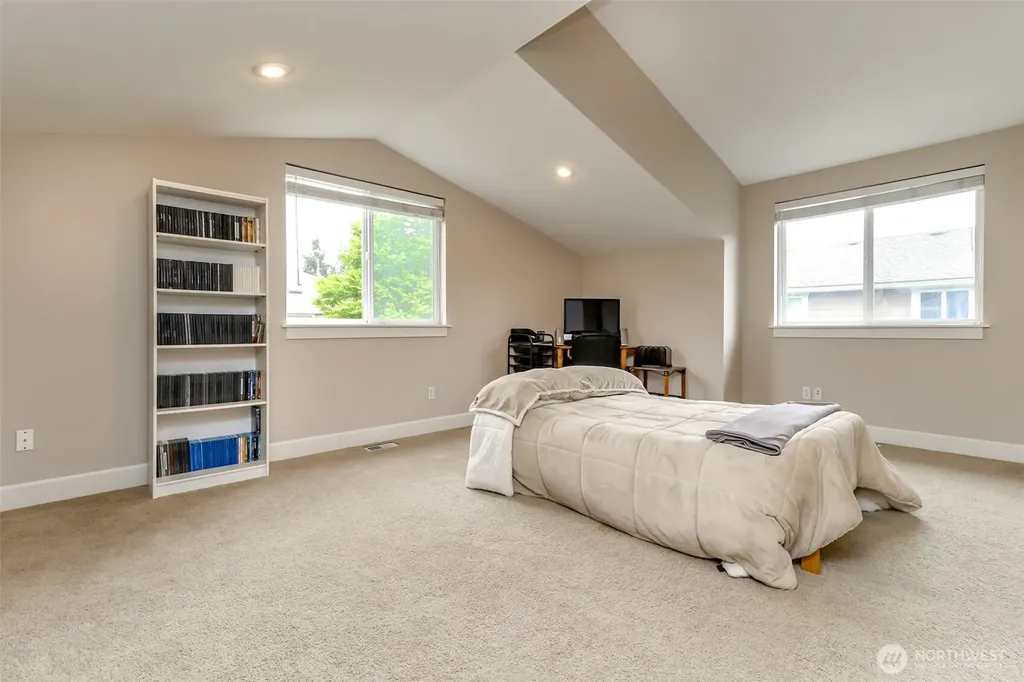 6213 122nd Street Ct E Puyallup WA 98373