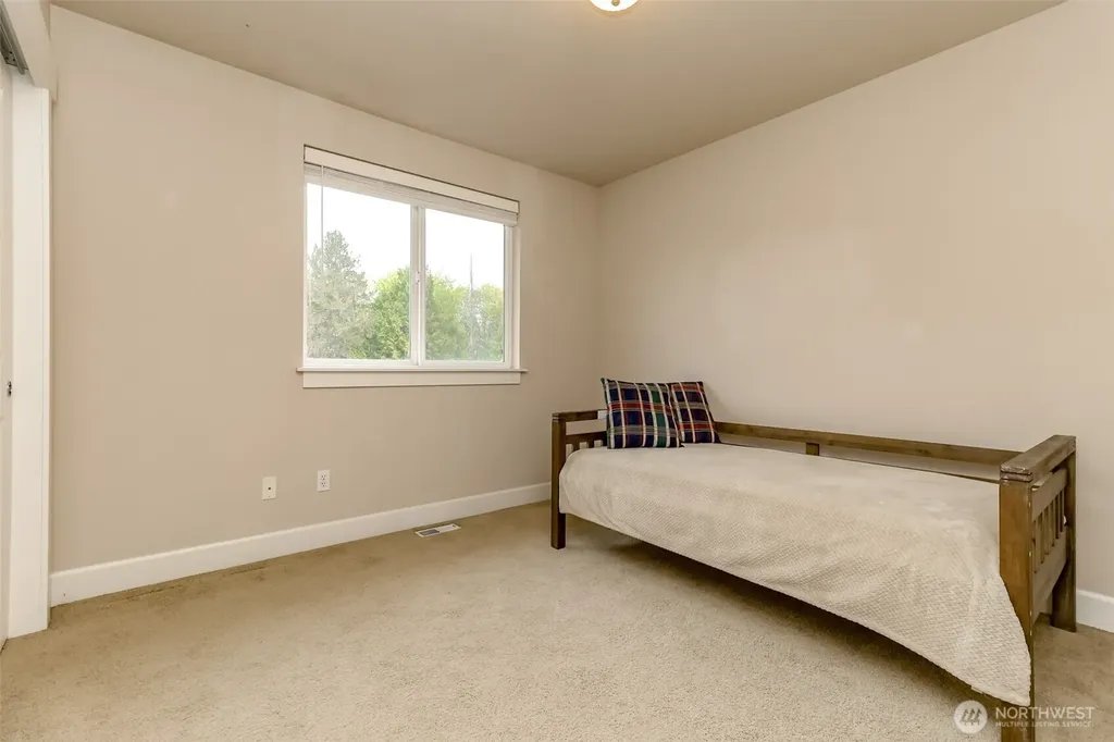 6213 122nd Street Ct E Puyallup WA 98373