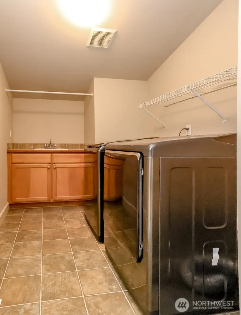 6213 122nd Street Ct E Puyallup WA 98373