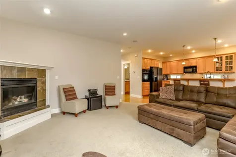 6213 122nd Street Ct E Puyallup WA 98373