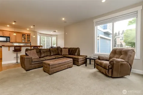 6213 122nd Street Ct E Puyallup WA 98373