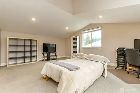 6213 122nd Street Ct E Puyallup WA 98373