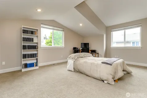6213 122nd Street Ct E Puyallup WA 98373