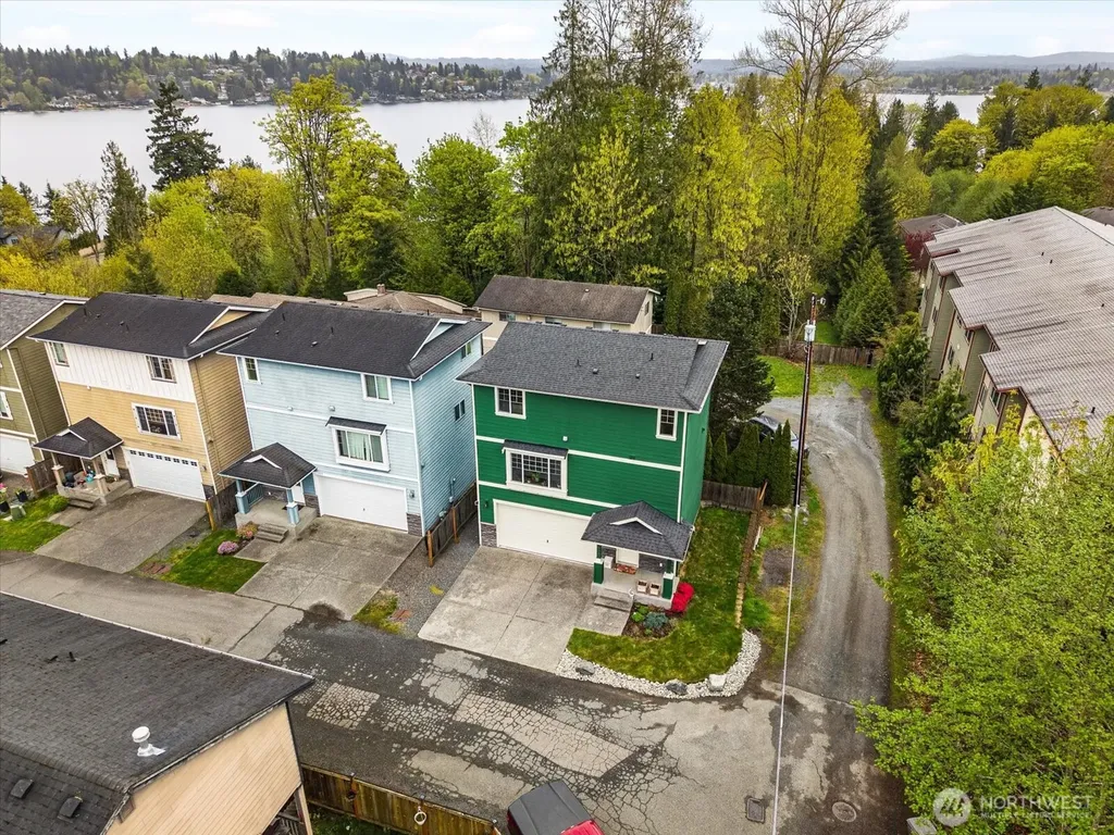 1011 94th Drive NE Lake Stevens WA 98258