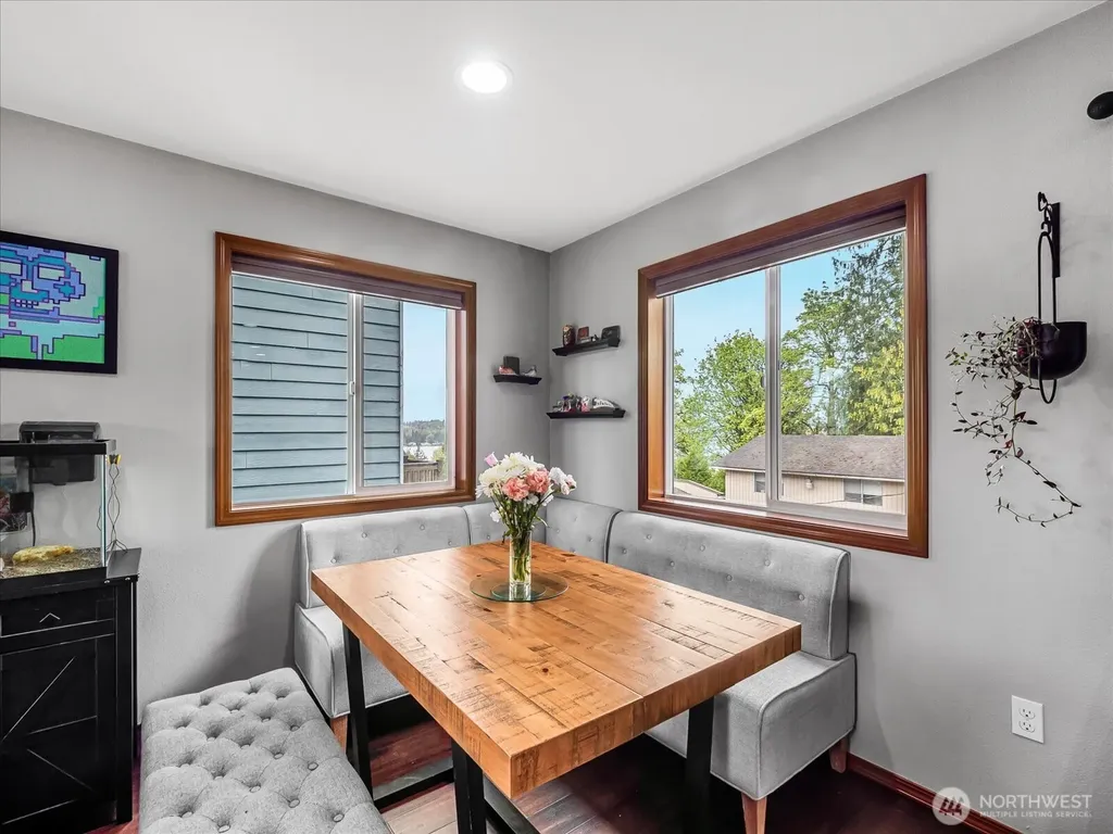 1011 94th Drive NE Lake Stevens WA 98258