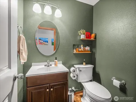 1011 94th Drive NE Lake Stevens WA 98258