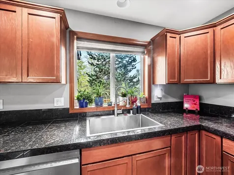 1011 94th Drive NE Lake Stevens WA 98258