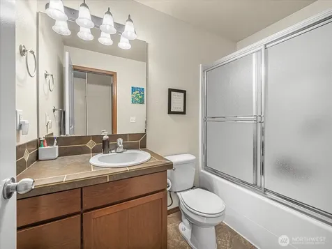 1011 94th Drive NE Lake Stevens WA 98258