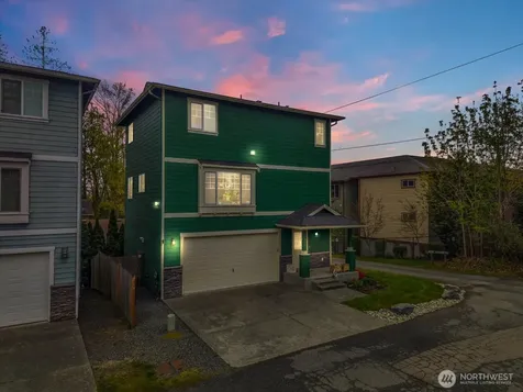 1011 94th Drive NE Lake Stevens WA 98258