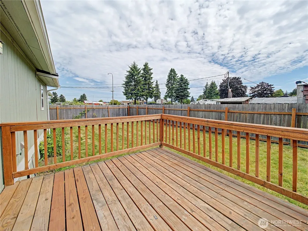 43622 228th Avenue SE Enumclaw WA 98022