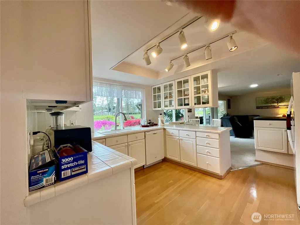 7711 Sapphire Drive SW Lakewood WA 98498