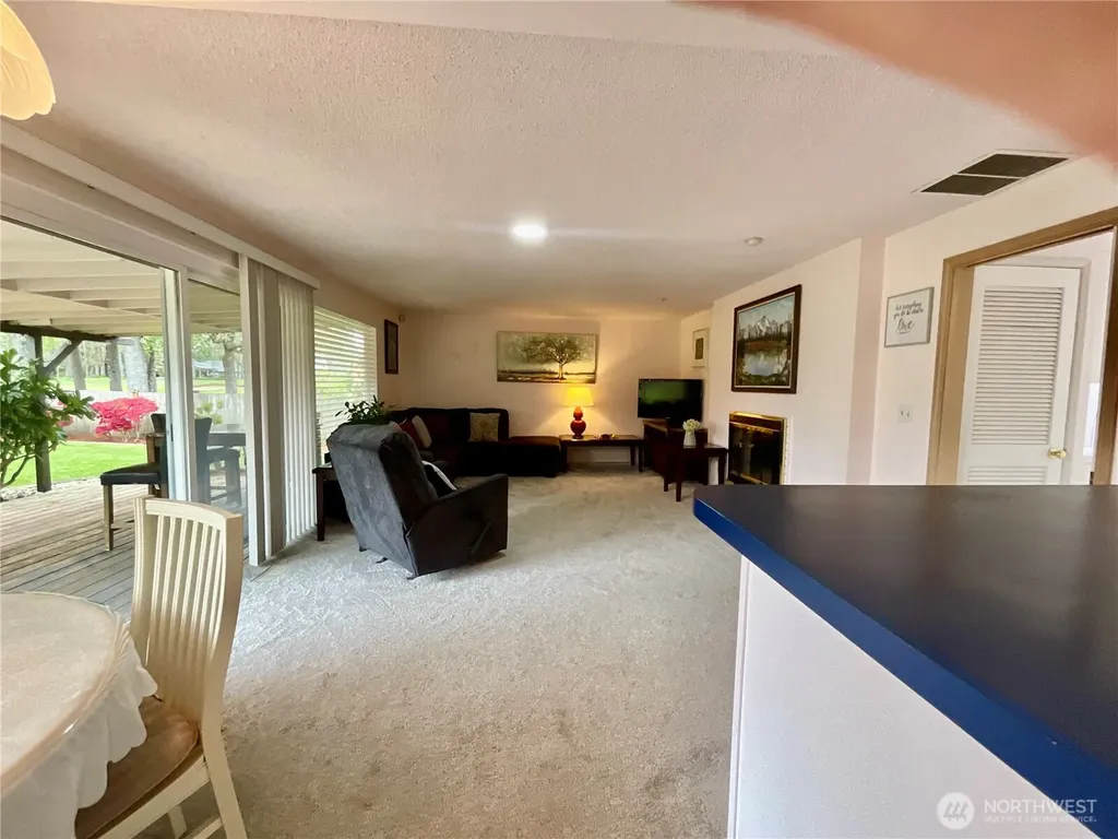 7711 Sapphire Drive SW Lakewood WA 98498