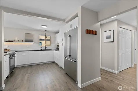 4511 Greenwood Avenue N Seattle WA 98103