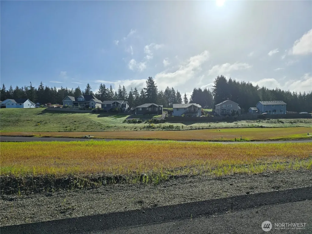 111 E Donbob Lane Allyn WA 98524