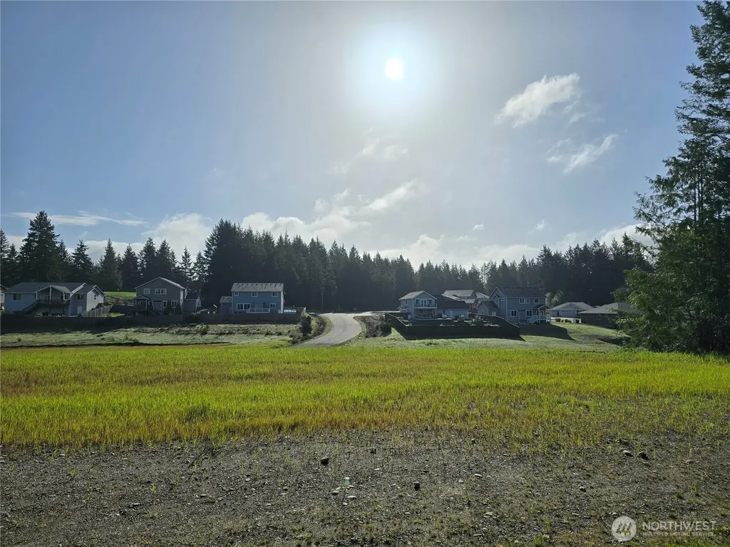 150 E Donbob Lane Allyn WA 98524