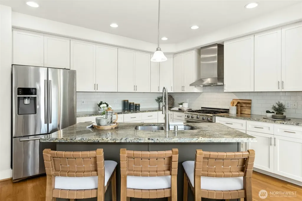621 NE 77th Street Seattle WA 98115