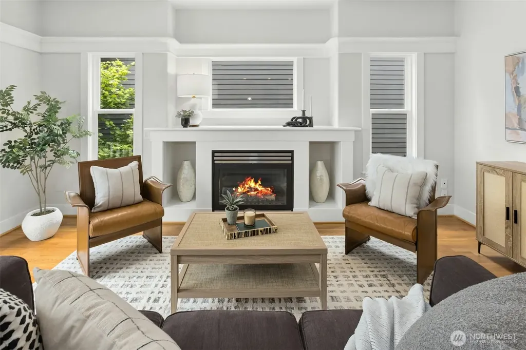621 NE 77th Street Seattle WA 98115