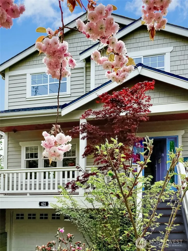 621 NE 77th Street Seattle WA 98115