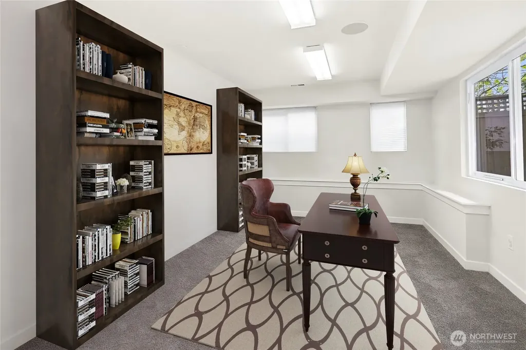621 NE 77th Street Seattle WA 98115