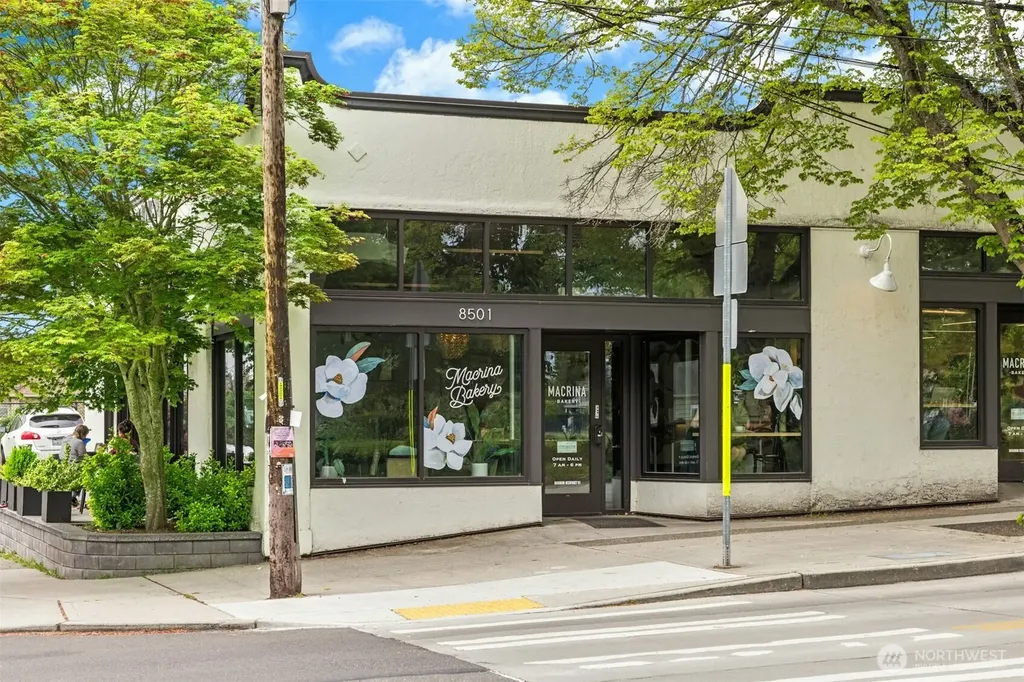 621 NE 77th Street Seattle WA 98115