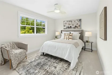 621 NE 77th Street Seattle WA 98115