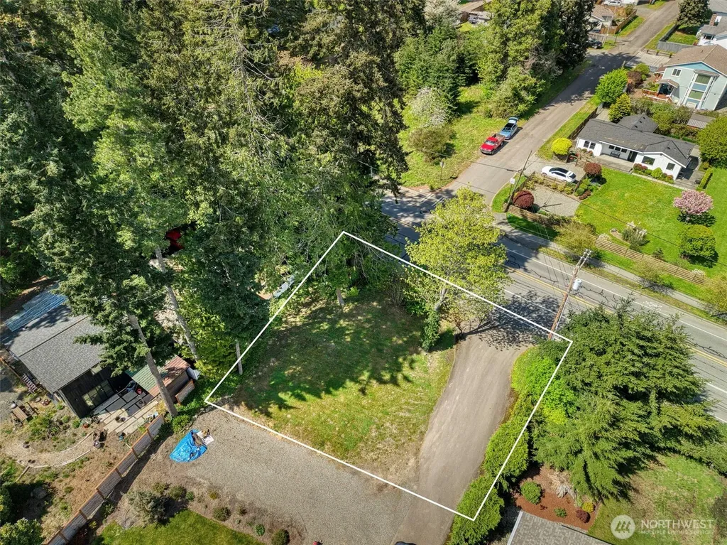 25933 Coveview Lane NE Kingston WA 98346