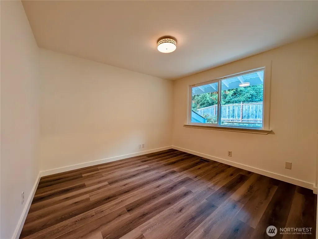 1135 147th Pl NE Bellevue WA 98007