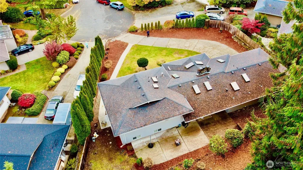 1135 147th Pl NE Bellevue WA 98007