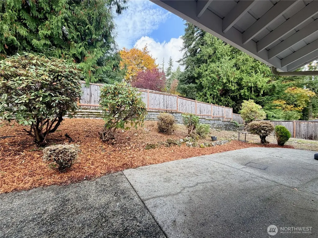 1135 147th Pl NE Bellevue WA 98007