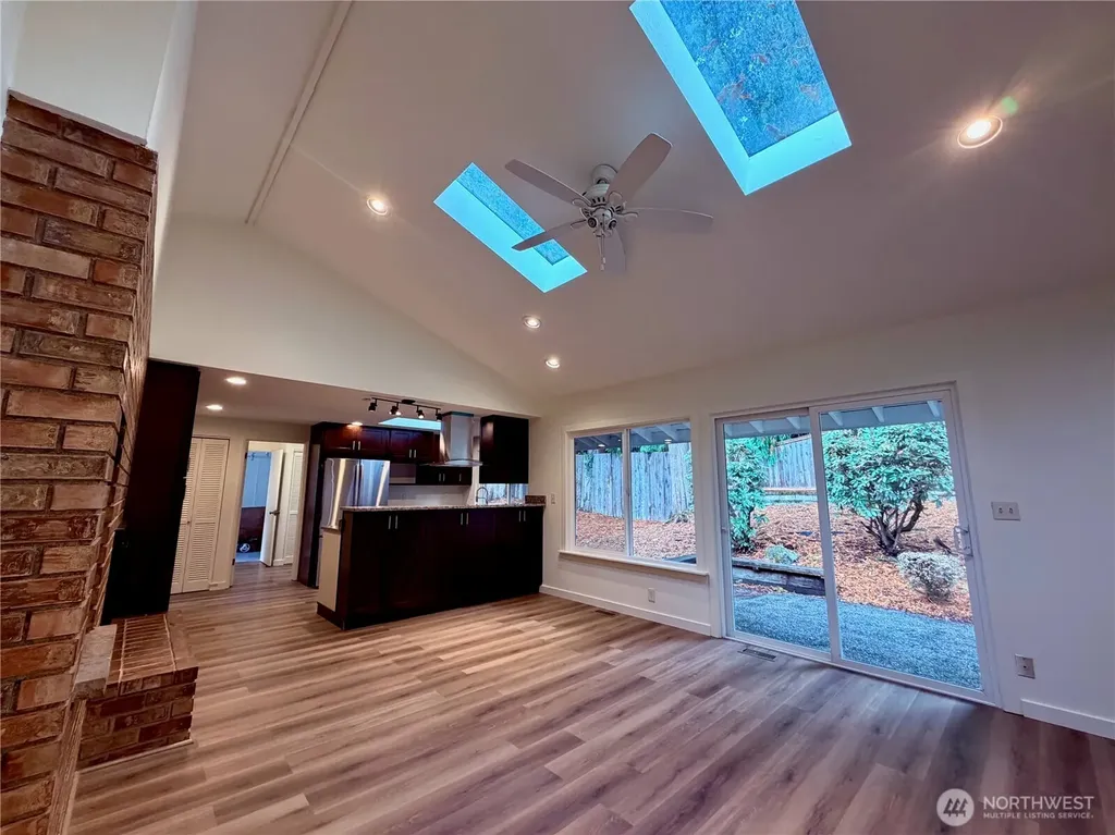 1135 147th Pl NE Bellevue WA 98007