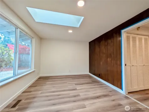 1135 147th Pl NE Bellevue WA 98007