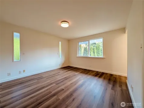 1135 147th Pl NE Bellevue WA 98007