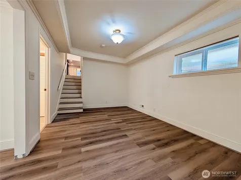 1135 147th Pl NE Bellevue WA 98007