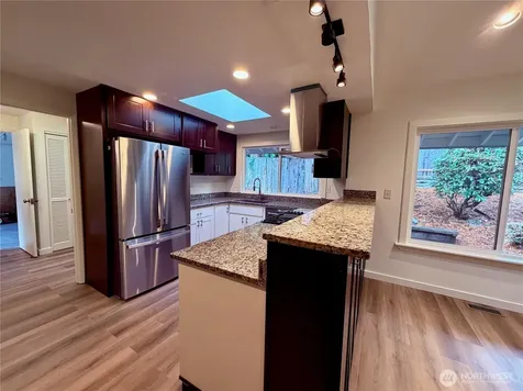 1135 147th Pl NE Bellevue WA 98007