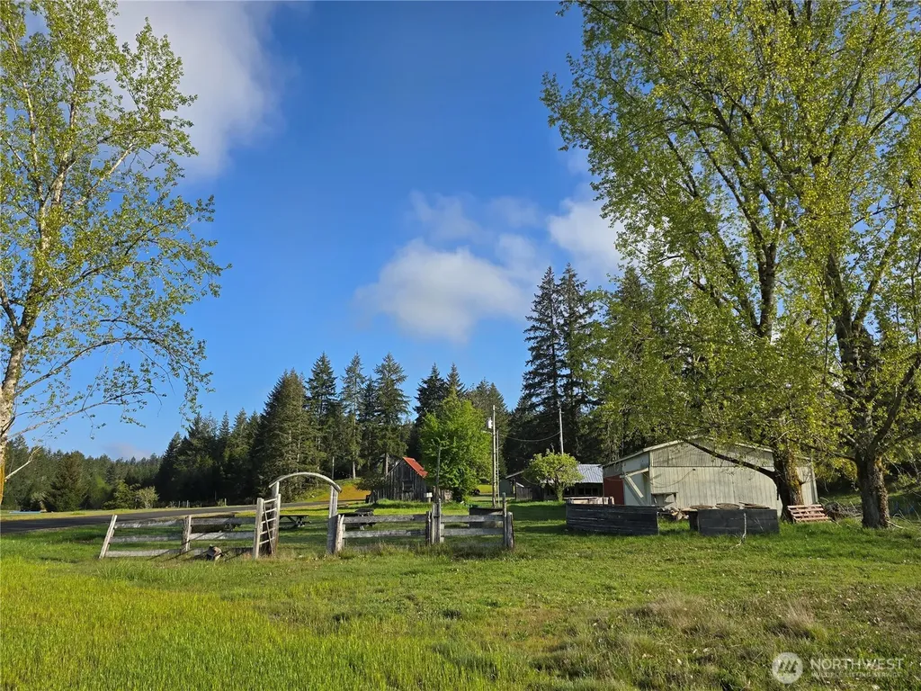 140 E Virgil Drive W Allyn WA 98524